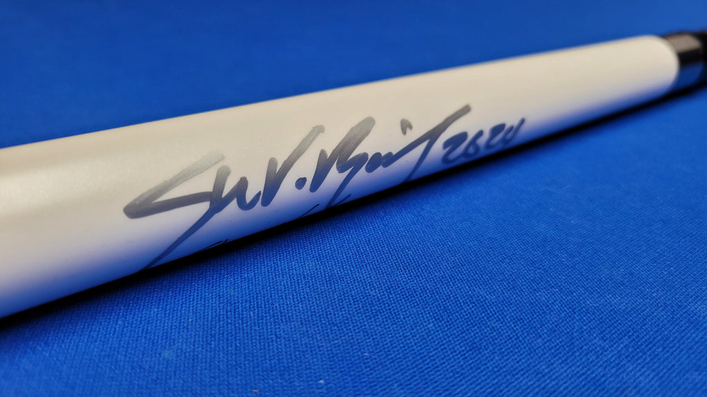 Cuetec Cynergy SVB Gen One - Pearl White Dakota Edition Cue & Case Signed by Shane Van Boening